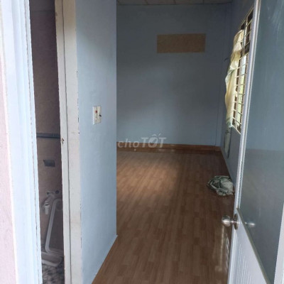 Dư 1 phòng 30m2 cho nữ thuê