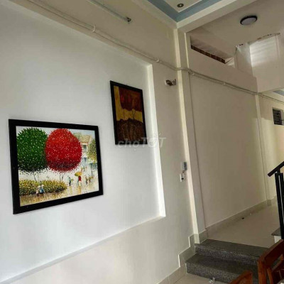 NHÀ KIỆT PHAN CHU TRINH GẦN NHÀ THỜ PHỦ CAM