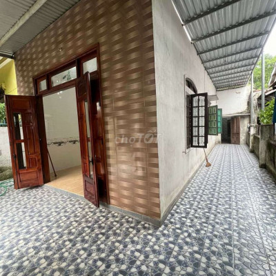 🍬🍬🍬Nhà cho thuê giá rẻ chỉ 4tr chút đường Hoàng Thị Loan