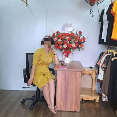 Sang mặt bằng shop quần áo