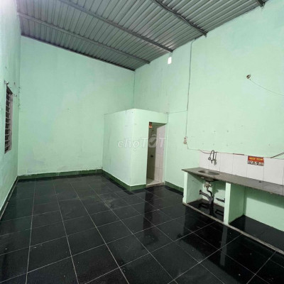 Cho thuê nhà trọ mặt tiền Lê Ngô Cát