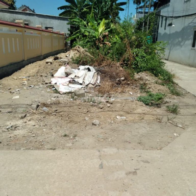 Cho thuê mặt bằng 100m², 2 mặt tiền tại Xóm Giữa Chiết Bi