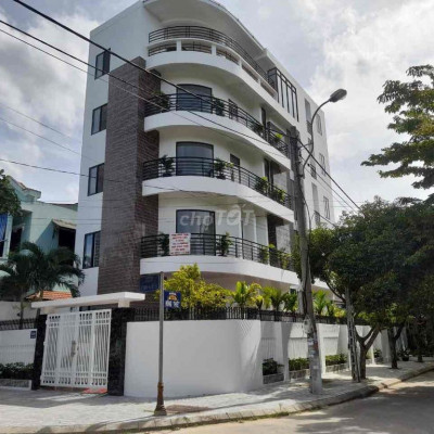 Toà nhà 5 tầng cho thuê làm văn phòng hoặc dạy học