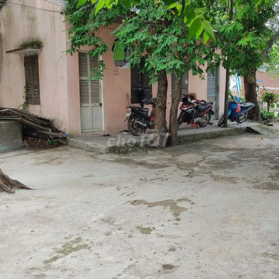 Phòng trọ gần đại học Luật rộng thoáng mát