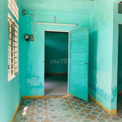 Cho thuê nhà nguên căn- thoáng mát- mặt tiền 234 Hải Triều- TP Huế