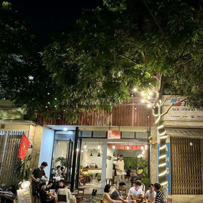 Cần sang lại mặt bằng đường Đinh Tiên Hoàng