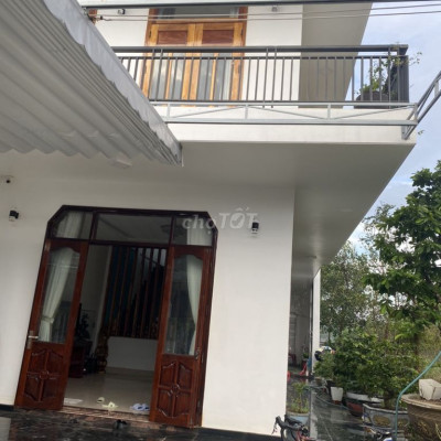 CHO THUÊ NHÀ NGUYÊN CĂN 2 LẦU RỘNG RÃI CÓ SÂN VƯỜN  TẠI VĨ DẠ, TP HUẾ.