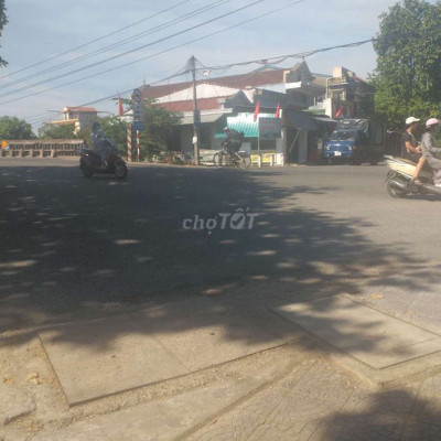 Cho thuê mặt bằng Ngả tư Đặng tất-Tảng đà