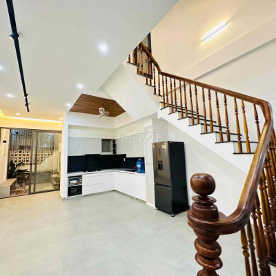 NHÀ ĐẸP PHÚ MỸ THƯỢNG CÓ NỘI THẤT