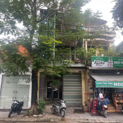 Cho thuê mặt bằng kinh doanh và ở.