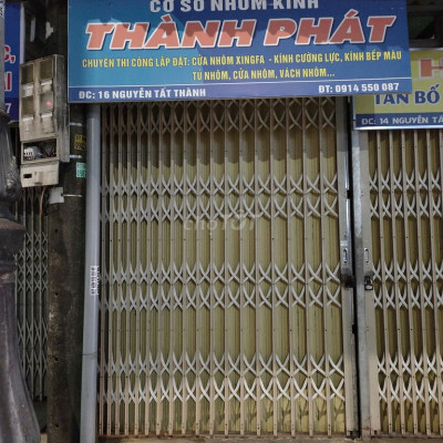 Cho thuê quán  Mặt đường 2m3,sâu 7m2 . Giá 2 triệu / tháng.