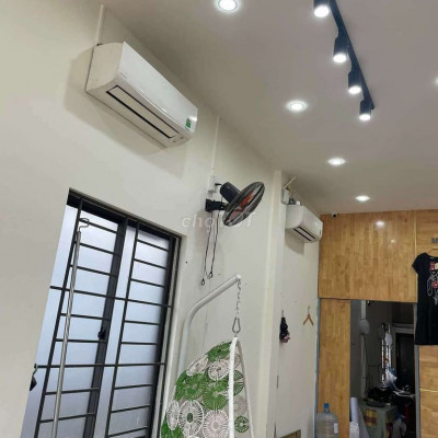 📣📣📣hot hot hot .cho thuê nhà giá rẻ full nội thất gàn nguyễn Huệ🥰