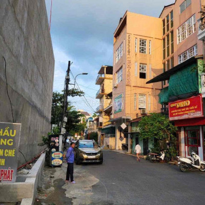 Cho thuê văn phòng làm việc 50m2 - Kiệt ôtô rộng Lý Thường Kiệt