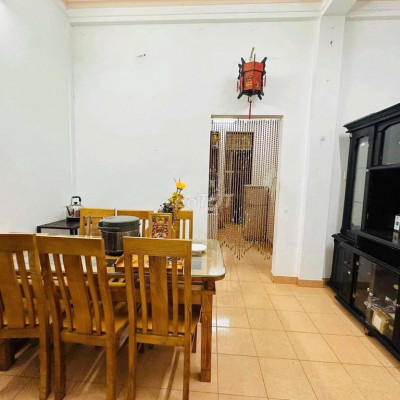 chung cư Trường An tầng thấp giá sinh viên,nội thất cơ bản