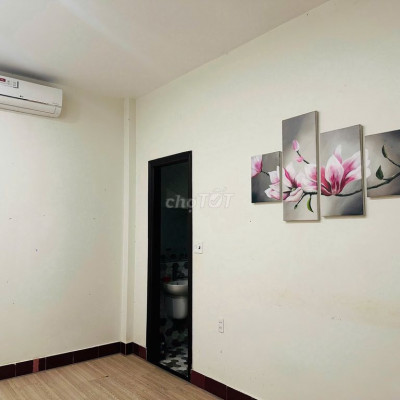 CHO THUÊ nhà 3 Tầng MT Trung Tâm_9 Phòng full nội thất-Gần VINCOM Huế