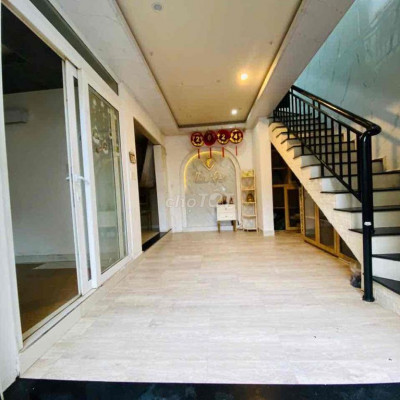 CHO THUÊ NHÀ 3 TẦNG SAU LƯNG NHÀ MẶT TIỀN ĐƯỜNG NGUYỄN CÔNG TRỨ