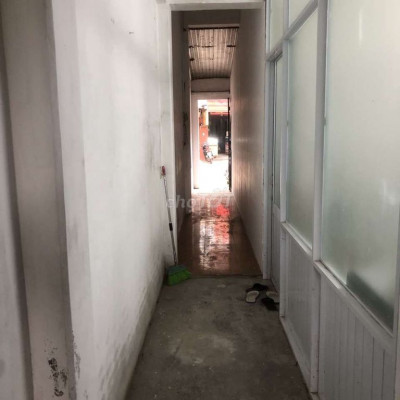 Cần cho thuê lại tầng 2 nhà nguyên căn mặt tiền