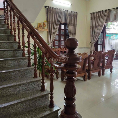 Cho thuê nhà nguyên căn nội thất cơ bản cách sân bay Phú Bài 5 phút