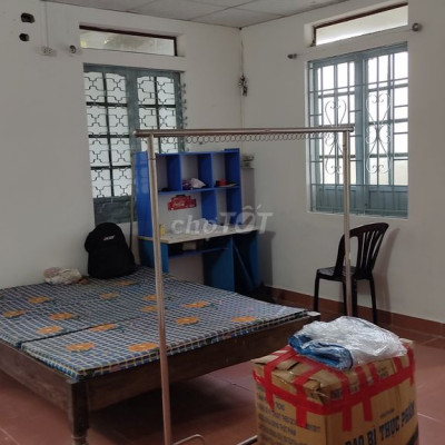 Nhà trọ khép kín 45m2 có điều hòa, nước nóng đường Nguyễn Hữu Cảnh
