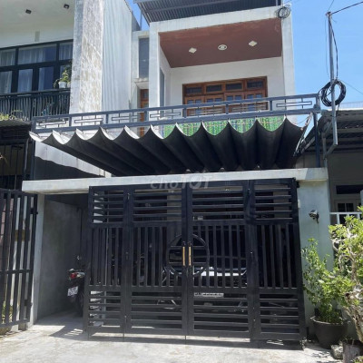 Cho thuê Nhà nguyên căn ở mặt tiền đường Xuân Hoà, phường Hương Long.