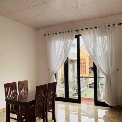 Cho thuê nguyên tầng 1, đầy đủ nội thất dọn vào ở ngay