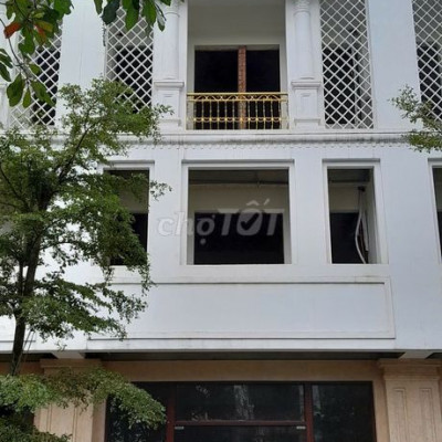 HỢP TÁC , HOẶC CHO THUÊ KINH DOANH