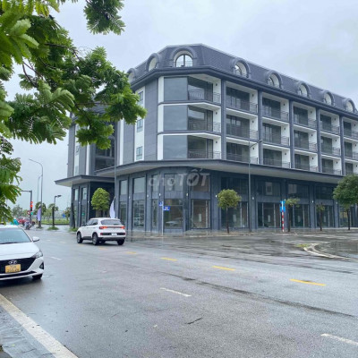 Cho Thuê Căn Góc 5 Tầng Hoàng Quốc Việt Tp Huế (375m2)