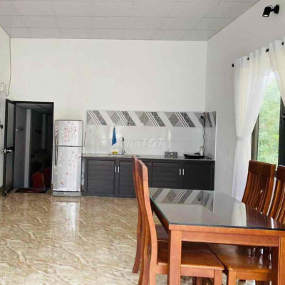 Cho thuê nhà view cực vingate