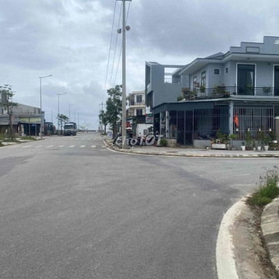 Cho thuê đất kinh doanh 2 mặt tiền trục chính khu dân cư Hương Sơ