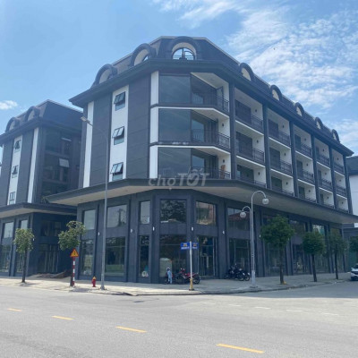 Cho Thuê Căn Góc 5 Tầng Cực Đẹp Hoàng Quốc Việt Tp Huế (375m2)