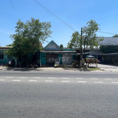 Cho thuê mặt bằng kinh doanh mặt tiền 76 nguyễn tất thành 70m2