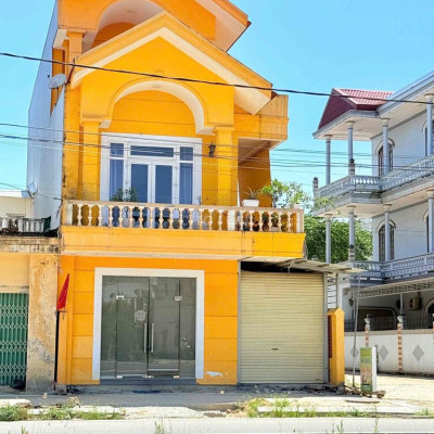 CHO THUÊ NHÀ 3 TẦNG GÓC 2 MẶT TIỀN PHẠM VĂN ĐỒNG