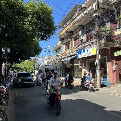 Cần cho thuê 12m2 mặt tiền đường Chi Lăng