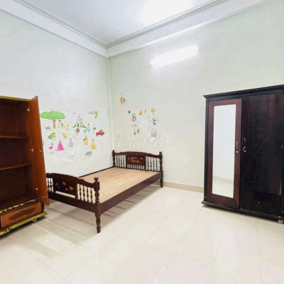 ❤️❤️❤️hot hot hot 🩷🩷🩷cho thuê nhà mặt tiền giá rẻ ngay chợ trường a