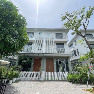 Cho thuê biệt thự trống lâu dài