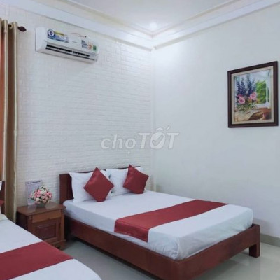 Cho thuê nhà nghỉ 10 phòng đang hoạt động tốt