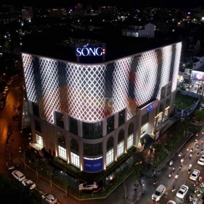 300M2 SÀN TRỐNG SUỐT NGAY PHỐ BÀ TRIỆU TP HUẾ TRANG BỊ ĐẦY ĐỦ MỌI THỨ