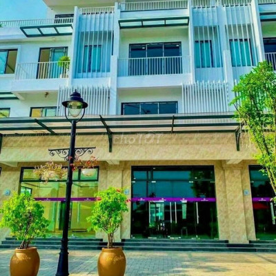 Cho thuê SH 4 tầng KĐT Eco Garden, mt đường Lê Đức Anh giá 13tr/tháng