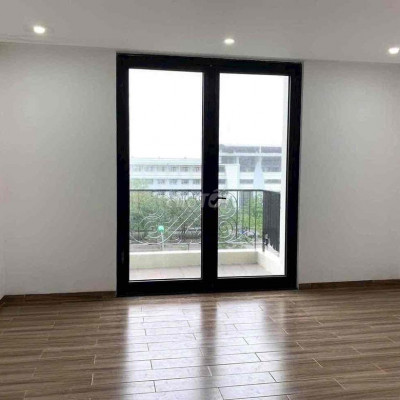 Cho thuê tầng 3 shophouse The Manor Crown Tố Hữu, cách Bà Triệu 1km