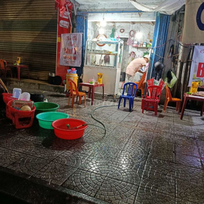 Mặt bằng buổi ngày thích hợp bán Mỳ Ổ