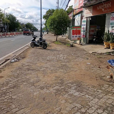 CHO THUÊ MẶT BẰNG DÀI VÀ RỘNG