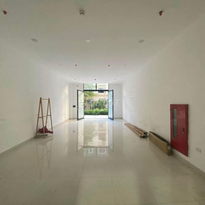 Cho thuê shophouse The Manor Crown Tố Hữu gần aeon mall 60m2