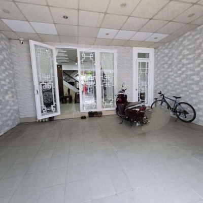 Cần cho thuê mặt bằng mặt tiền đường lớn kinh doanh hoặc văn phòng