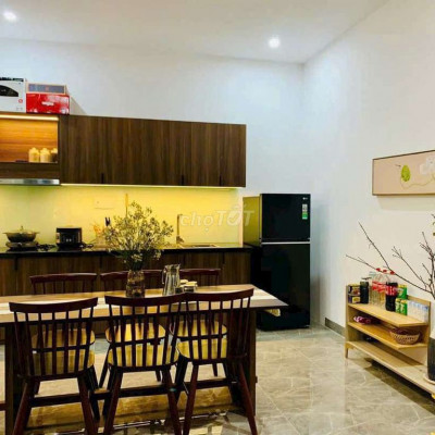🍊🍊🍊cho thuê nhà đẹp như home stay có nội thất sân vườn giá chỉ 7tr5