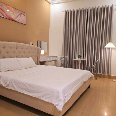 CHO THUÊ  NHÀ NGUYÊN CĂN LÀM HOMESTAY 5PN NGAY TT HÙNG VƯƠNG HUẾ